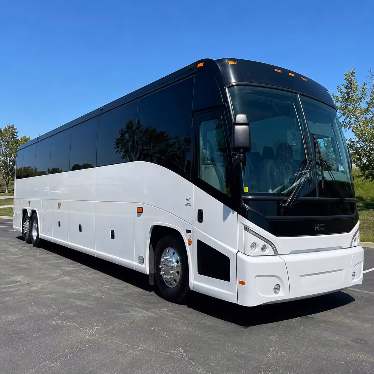 choosing the right bus size for your sunrise employee transportation program